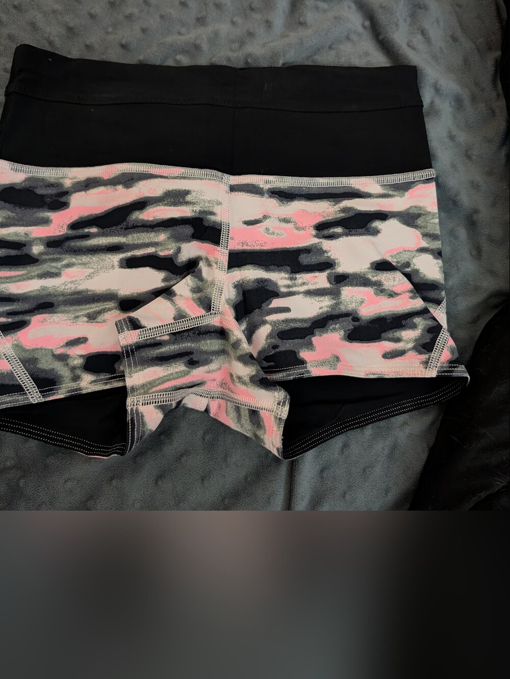 Lululemon Pink Camo Shorts Size 2 Perfect Condition Never Worn
